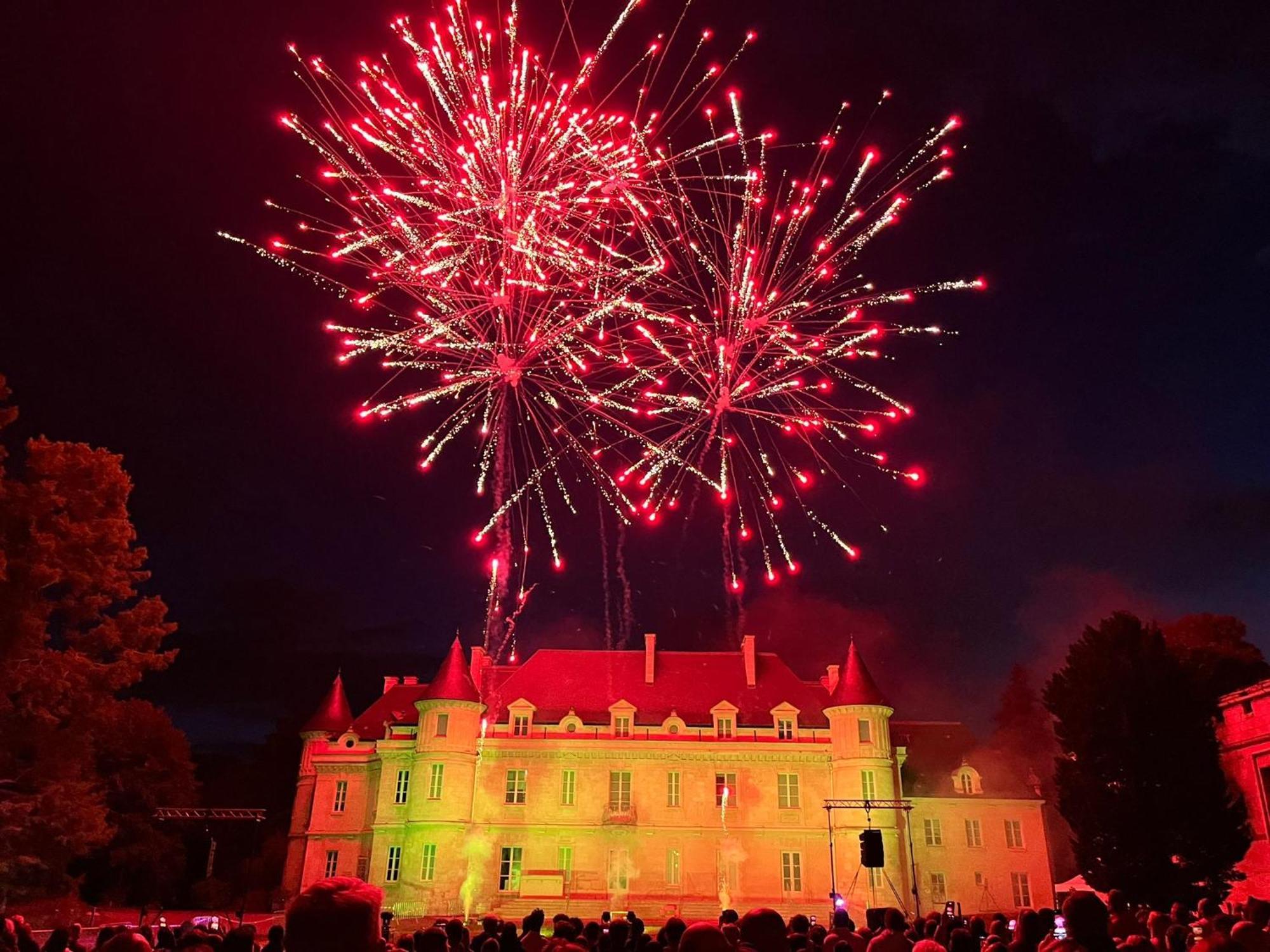 Le Logis Cantilien Lamorlaye-Chantilly Luaran gambar